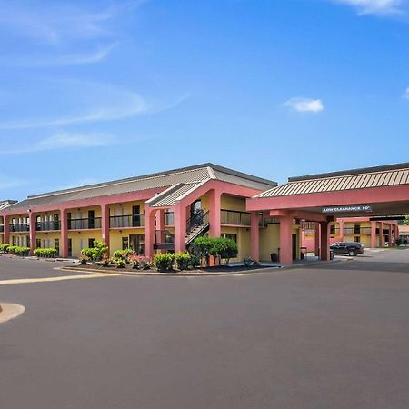 Quality Inn Fredericksburg-Central Park Area Экстерьер фото