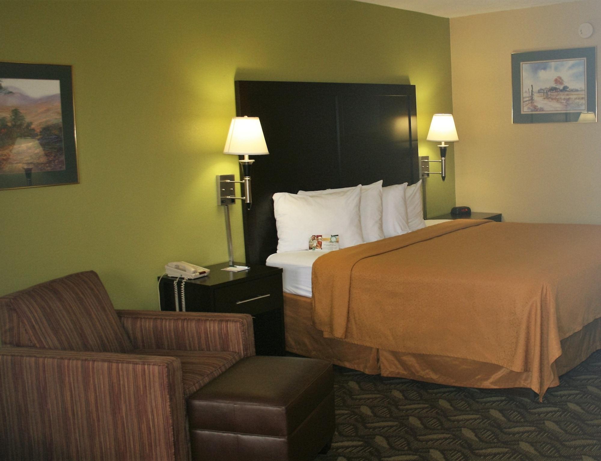 Quality Inn Fredericksburg-Central Park Area Экстерьер фото