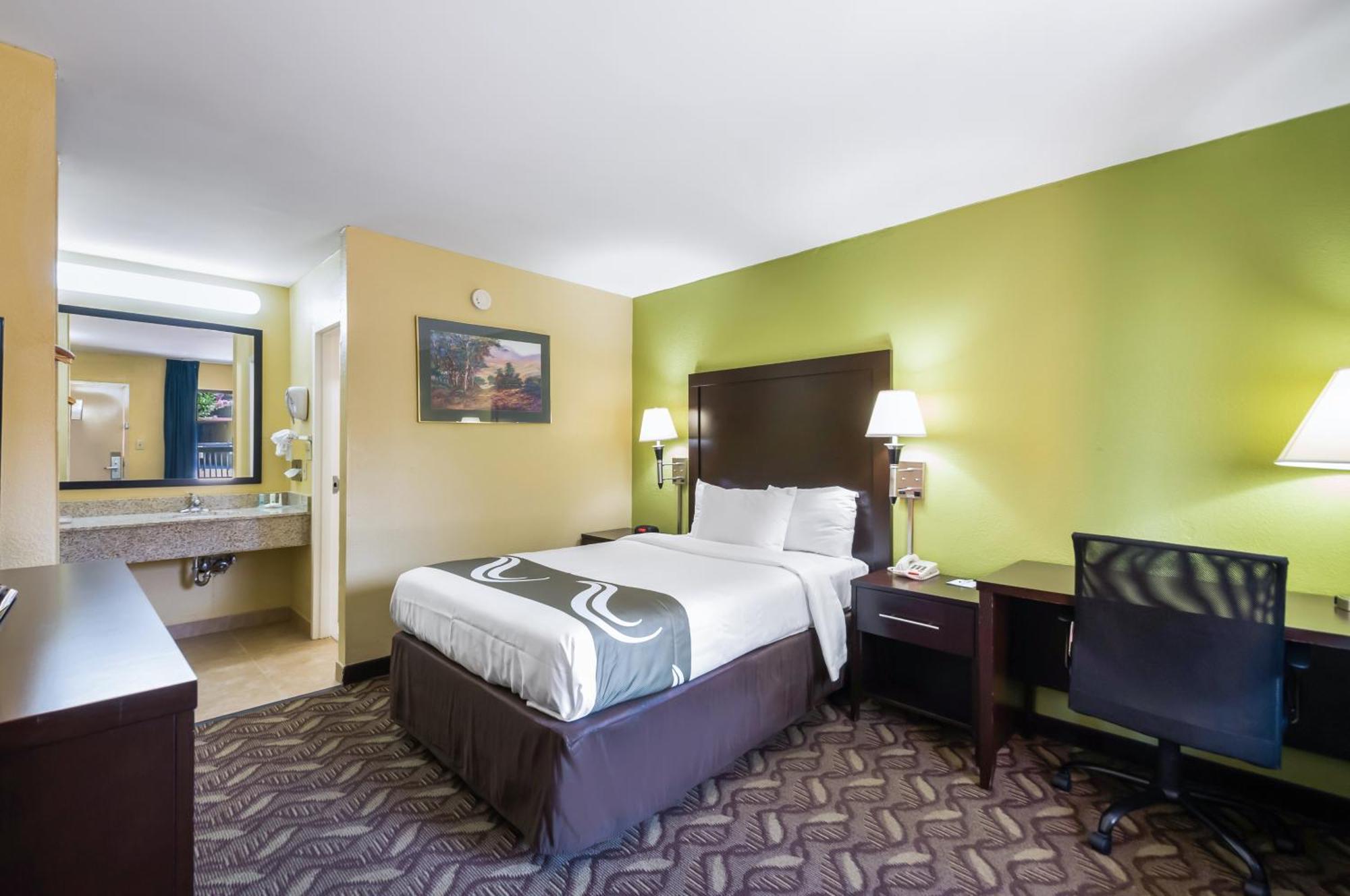 Quality Inn Fredericksburg-Central Park Area Экстерьер фото