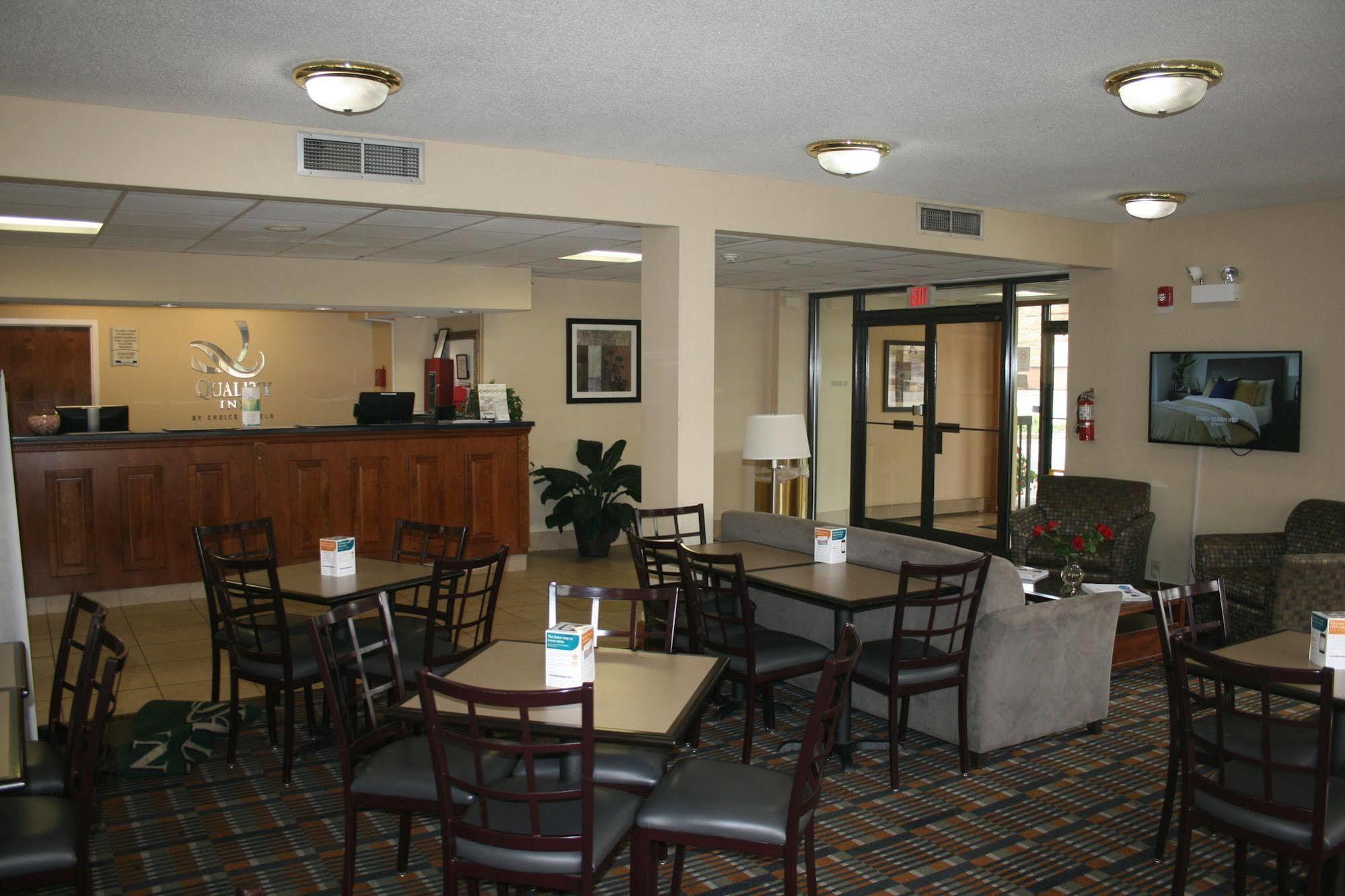 Quality Inn Fredericksburg-Central Park Area Экстерьер фото