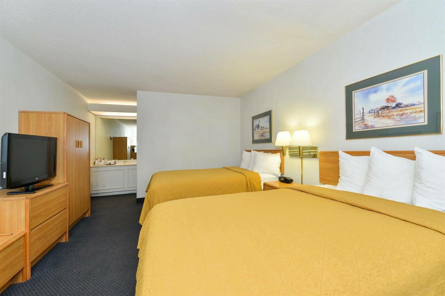 Quality Inn Fredericksburg-Central Park Area Экстерьер фото
