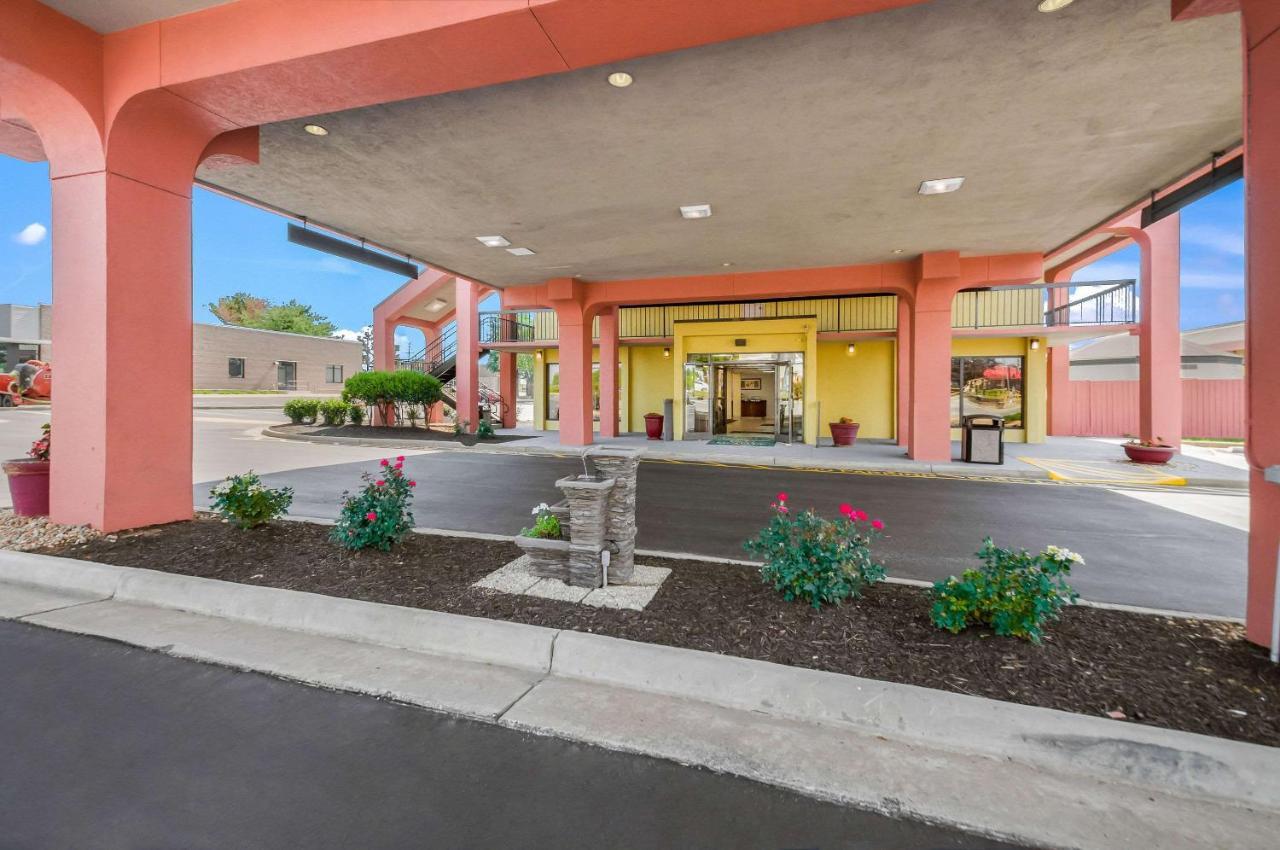 Quality Inn Fredericksburg-Central Park Area Экстерьер фото