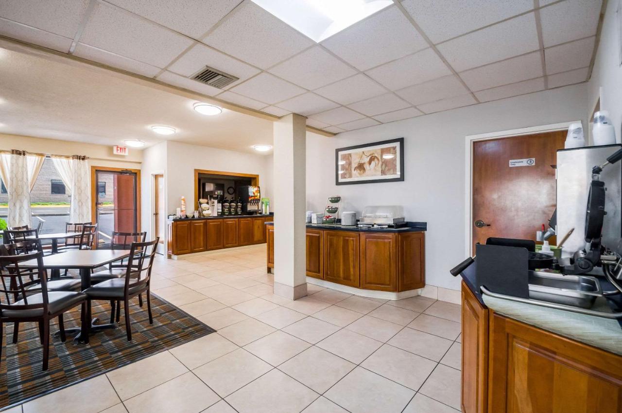 Quality Inn Fredericksburg-Central Park Area Экстерьер фото