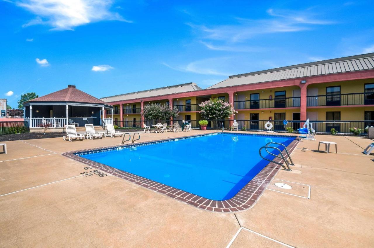 Quality Inn Fredericksburg-Central Park Area Экстерьер фото